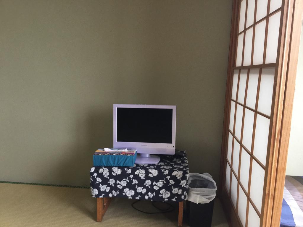 Hotel Natsumi no Sato Biei Habitación foto